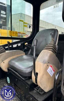 303.5 Использованный 3,5-тонный экскаватор Caterpillar универсальный для строительства