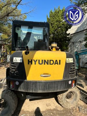 R60w-7 6 тонн использованный экскаватор Hyundai и простой и интуитивно понятный элемент управления