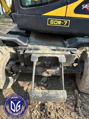 R60w-7 6 тонн использованный экскаватор Hyundai и простой и интуитивно понятный элемент управления