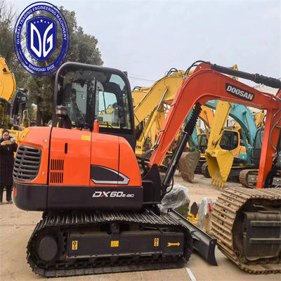 Безопасный и стабильный DX60 Подержанный экскаватор Doosan 6 тонн Подержанный мини с полностью модернизированным