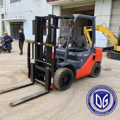3t 8FDA30 Подержанный вилочный погрузчик Toyota Мощная гидравлическая машина для вилочного погрузчика
