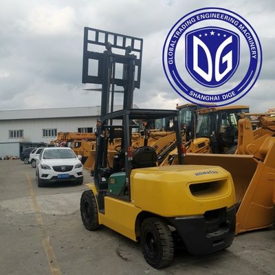 5 т Подержанная Komatsu FD50 мощная подержанная вилочная гидравлическая машина
