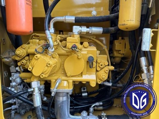 313D2GC Использованный гусеничный 13-тонный экскаватор с компактным дизайном для узких помещений