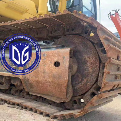 Мощный большой экскаватор Komatsu для тяжелых строительных проектов