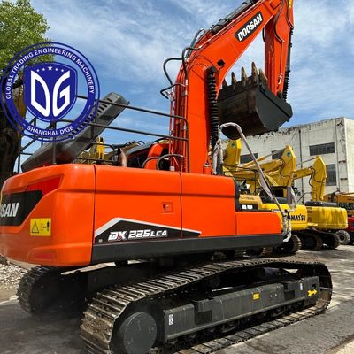 Подержанный экскаватор Doosan DX225 надежное доступное тяжелое оборудование