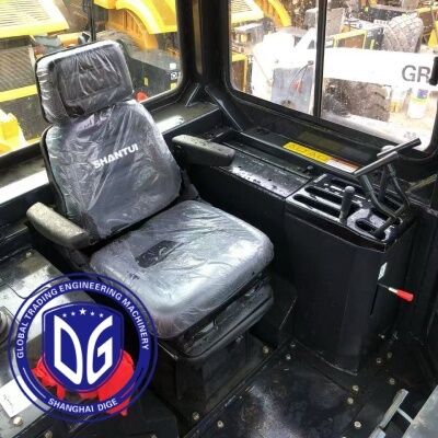 Китай Горячая продажа Использованный бульдозер Shantui SD32 Высокомощный бульдозер Shantui 320HP Тяжелая строительная машина на складе